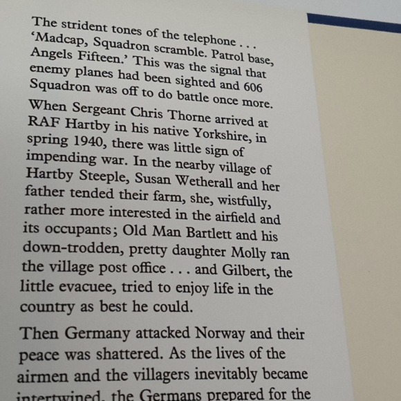 The Battle of Britain A Novel of 1940 by Robert Jackson Book - Picture 5 of 9